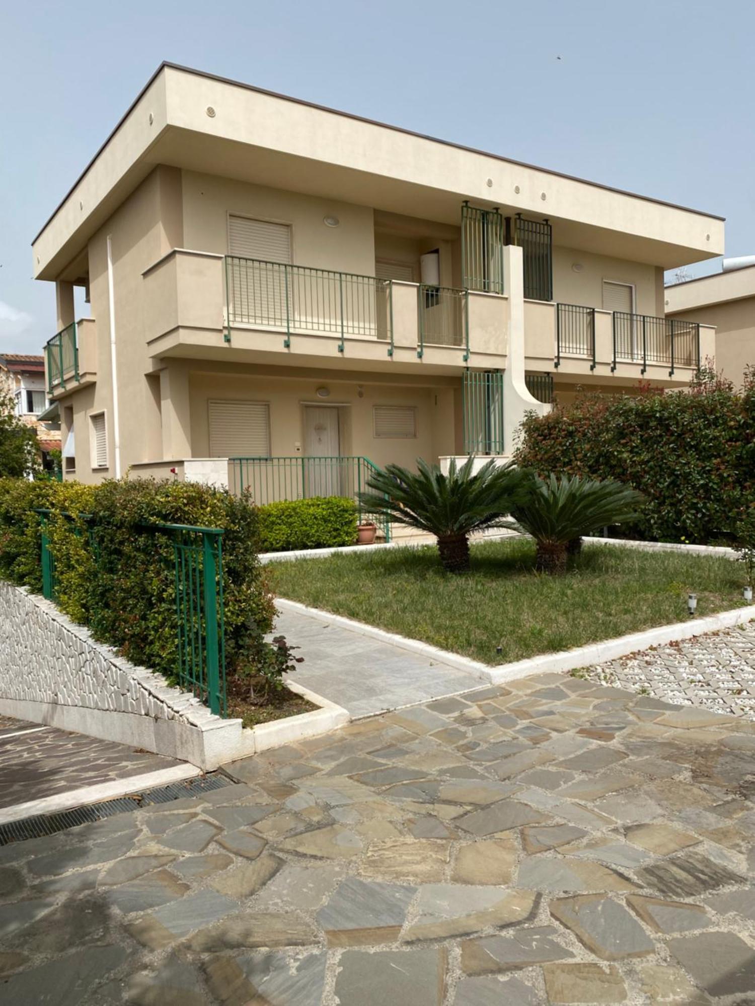 Appartamento In Villa A Policoro Exterior photo